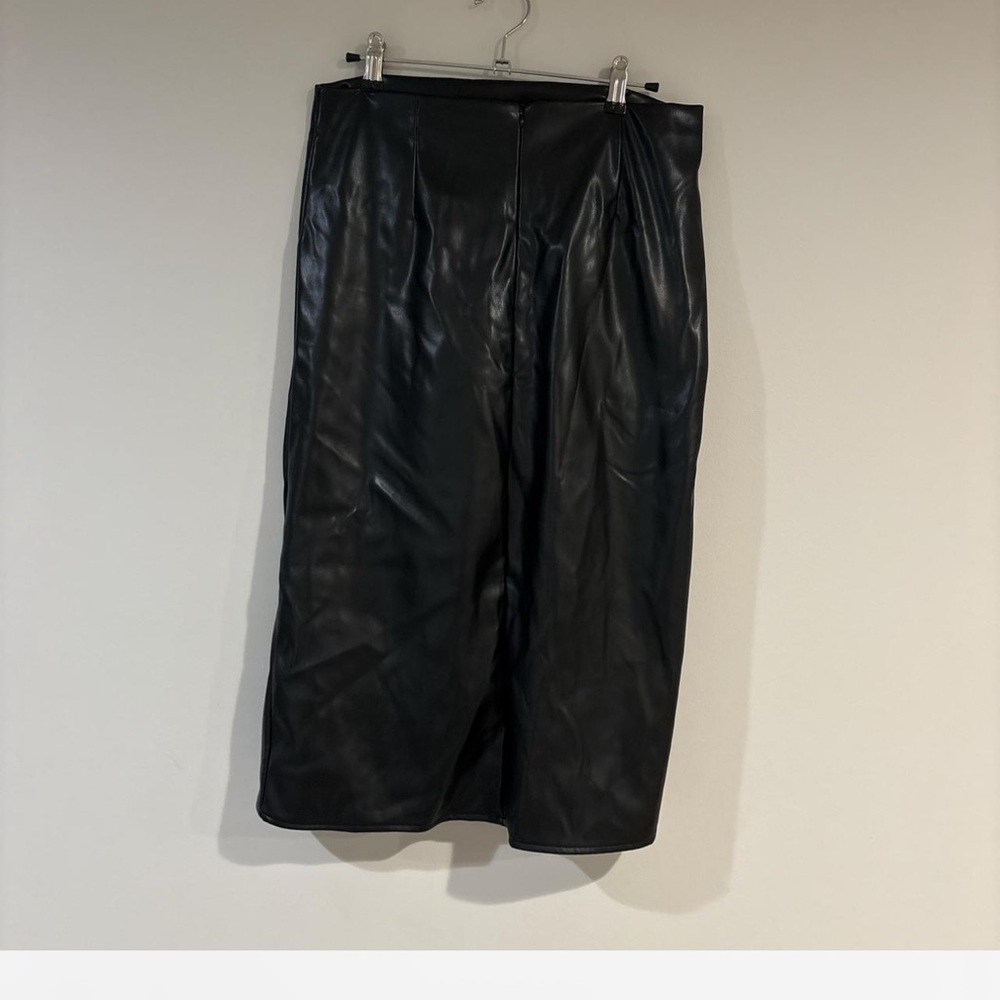 Black Faux Leather Draped Wrap Midi Skirt Size Medium - Picture 4 of 9